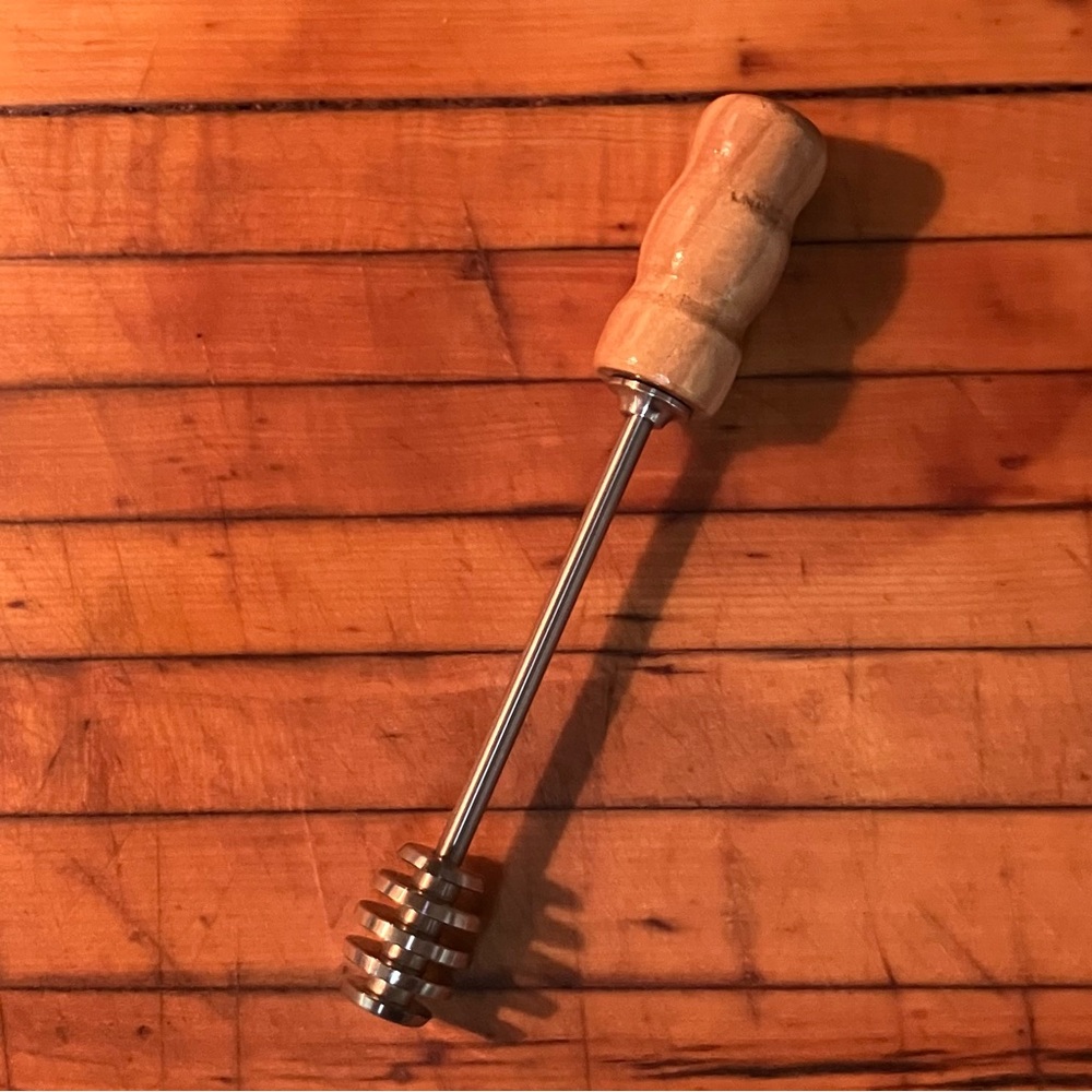 NWT Wooden Handle Honey Dipper